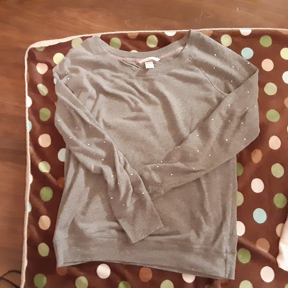 2 long sleeve shirts - Picture 3 of 8